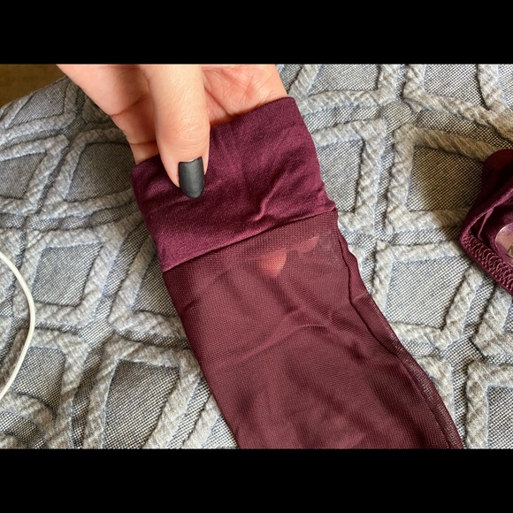 PrettyLittleThing Wine Mesh Plunge Thong Bodysuit - Picture 9 of 10